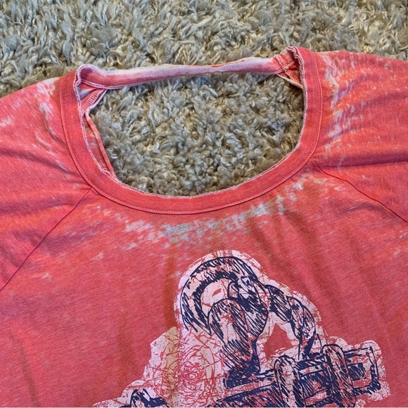 Chaser Pink Anchor Distressed T-Shirt Women’s Size Medium - Picture 4 of 13